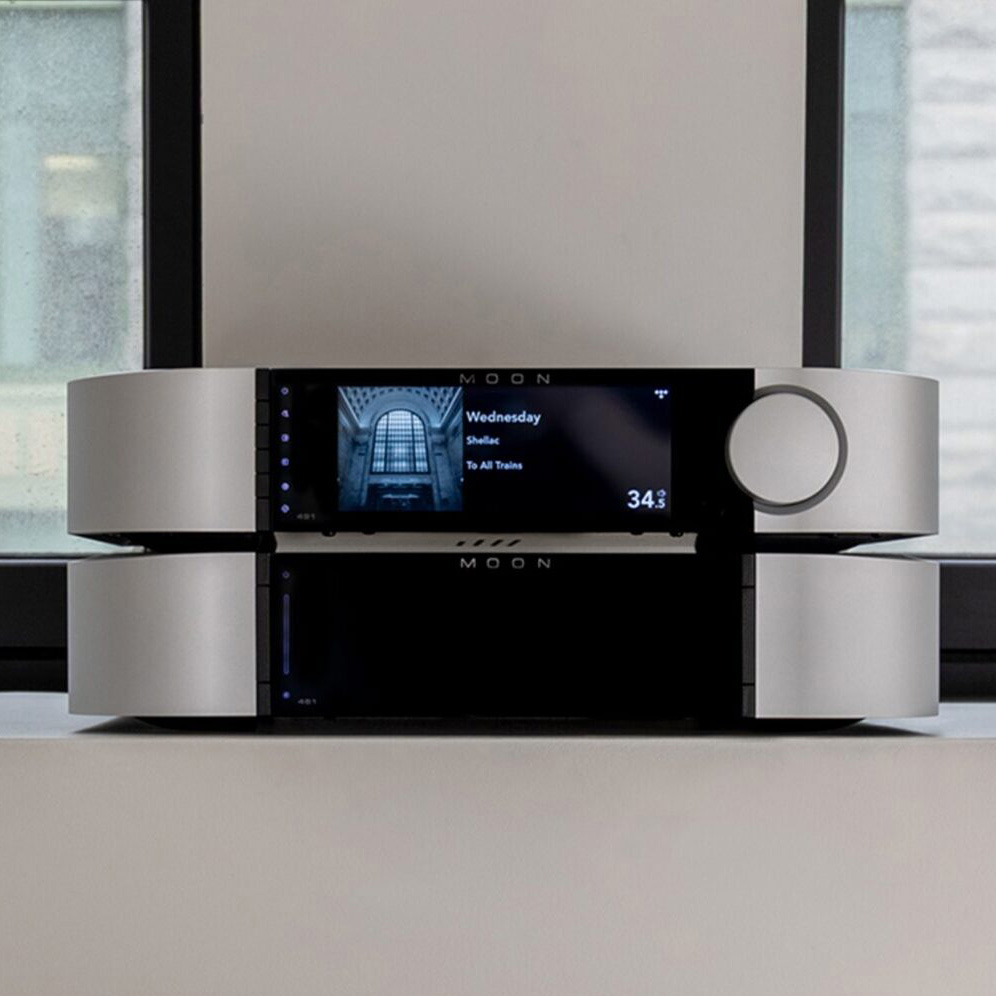 MOON breidt Compass Collection uit met nieuwe 491 streamer/voorversterker en 461 eindversterker