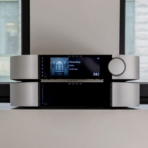 MOON breidt Compass Collection uit met nieuwe 491 streamer/voorversterker en 461 eindversterker