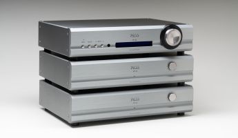 Pass Labs  XP-32  triple chassis voorversterker